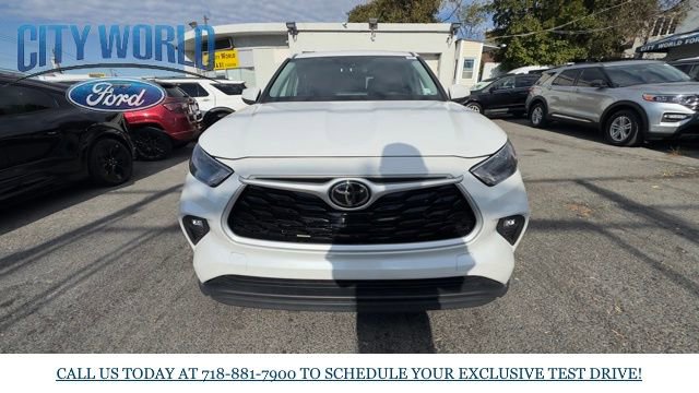 Used 2024 Toyota Highlander LE image 8