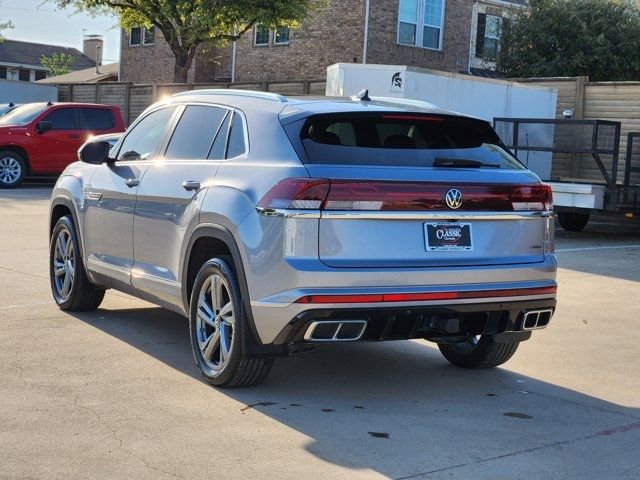 Used 2024 Volkswagen Atlas Cross Sport SEL R-Line video 3