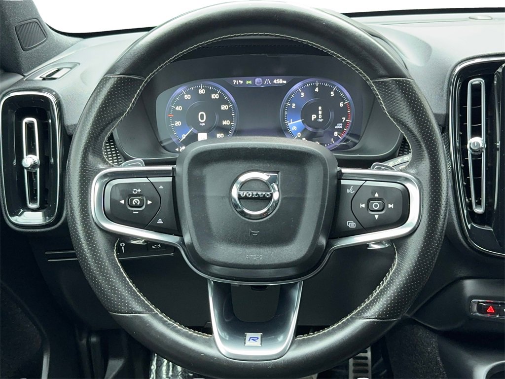 Used 2019 Volvo XC40 T5 R-Design image 18