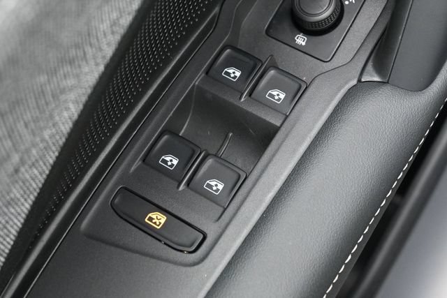 Used 2025 Volkswagen Tiguan S AWD/4WD image 12