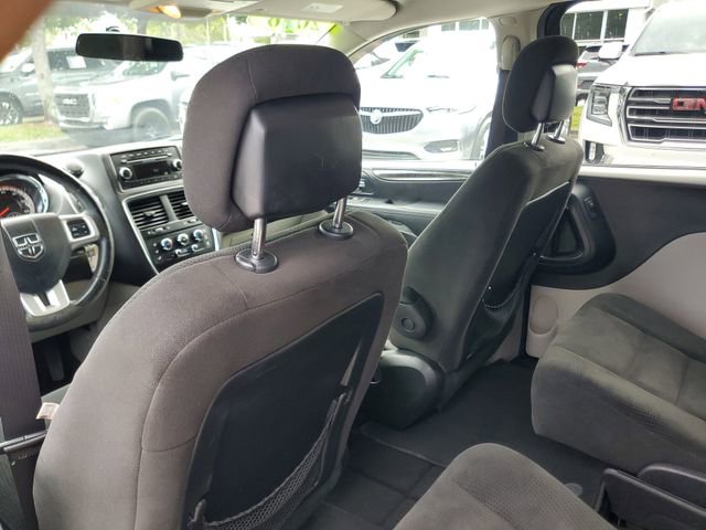 Used 2016 Dodge Grand Caravan SXT w/ Rear Park Assist Package FWD image 13