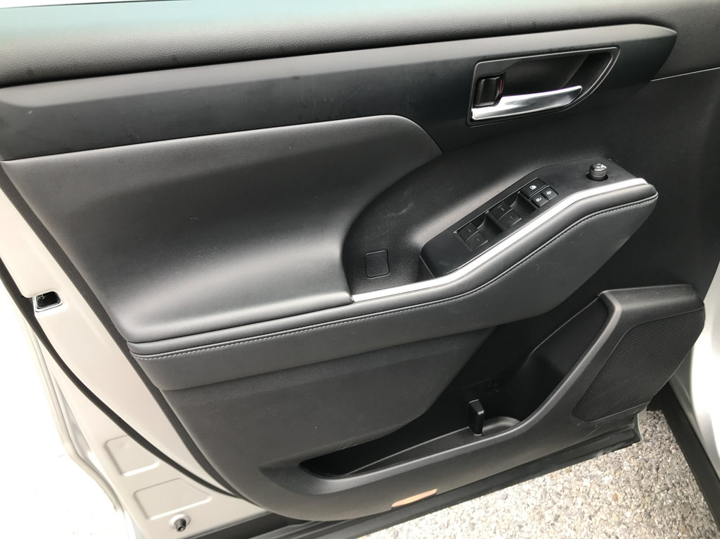 Certified 2022 Toyota Highlander XLE AWD/4WD image 16