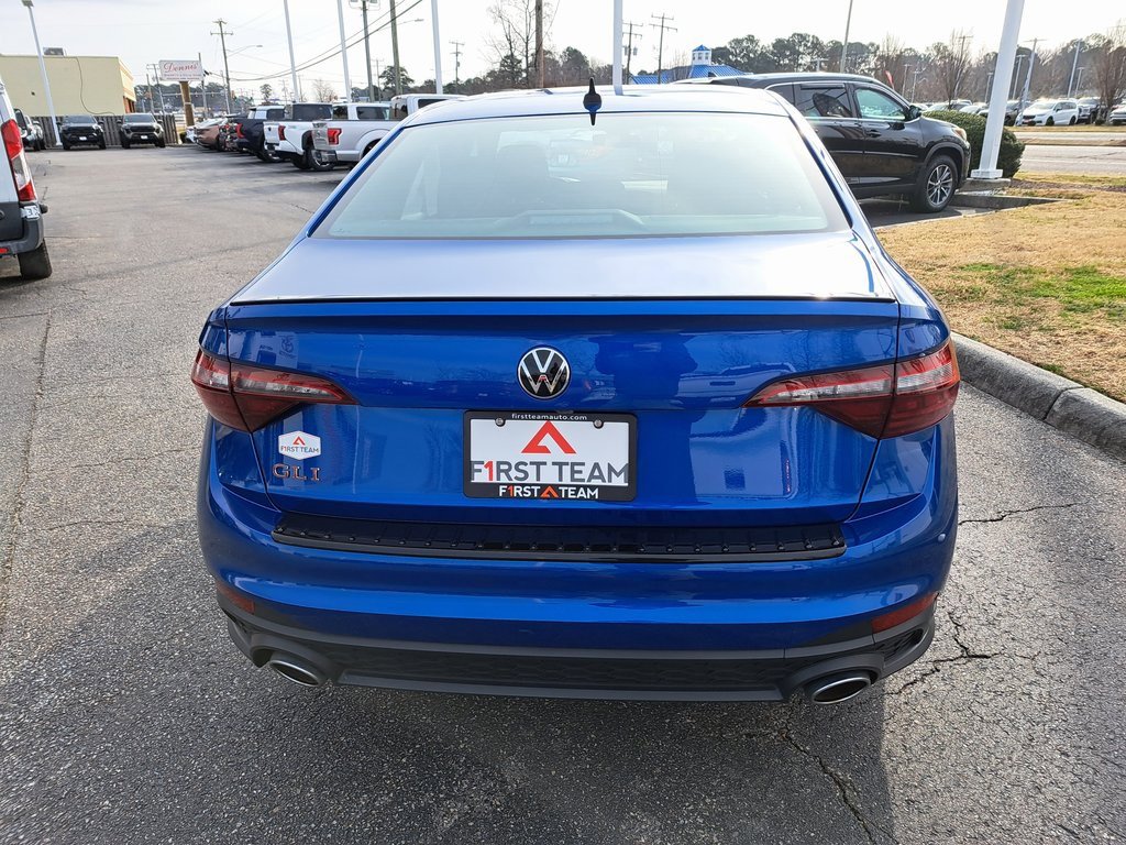 Used 2024 Volkswagen Jetta GLI 40th Anniversary Edition image 9