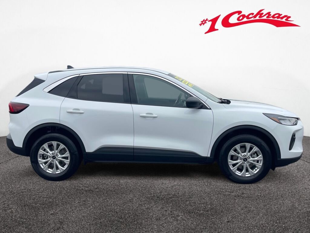 Used 2023 Ford Escape Active image 19