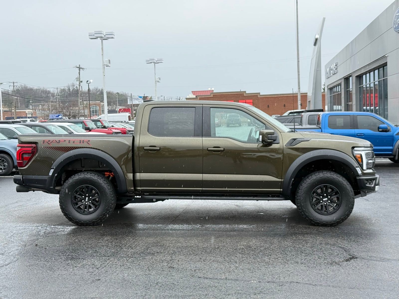 Used 2024 Ford F150 Raptor image 2