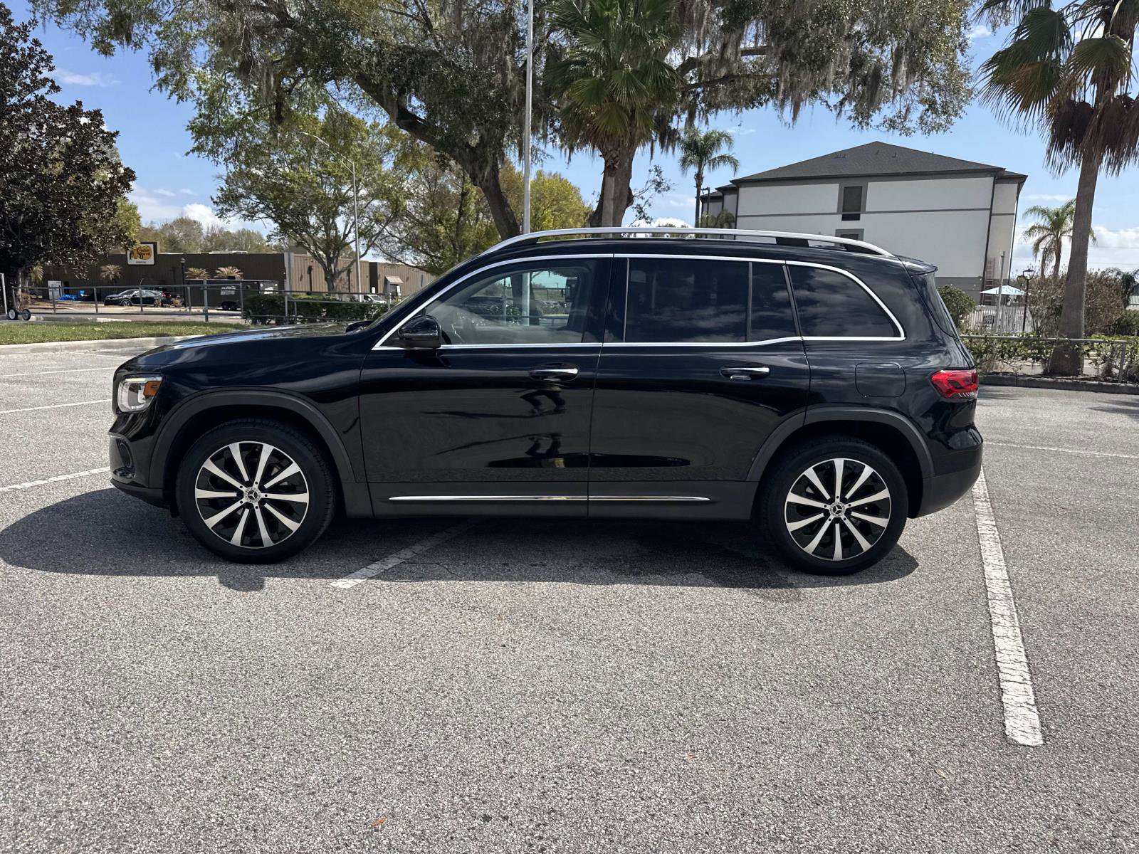 Used 2022 Mercedes-Benz GLB 250 image 7