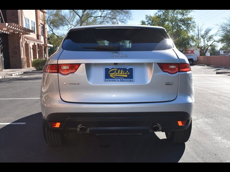 Used 2019 Jaguar F-PACE Premium AWD/4WD image 9
