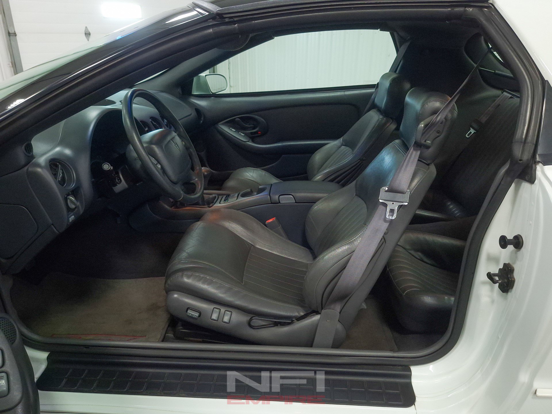 Used 1999 Pontiac Firebird Formula w/ SLP Firehawk Pkg RWD image 29