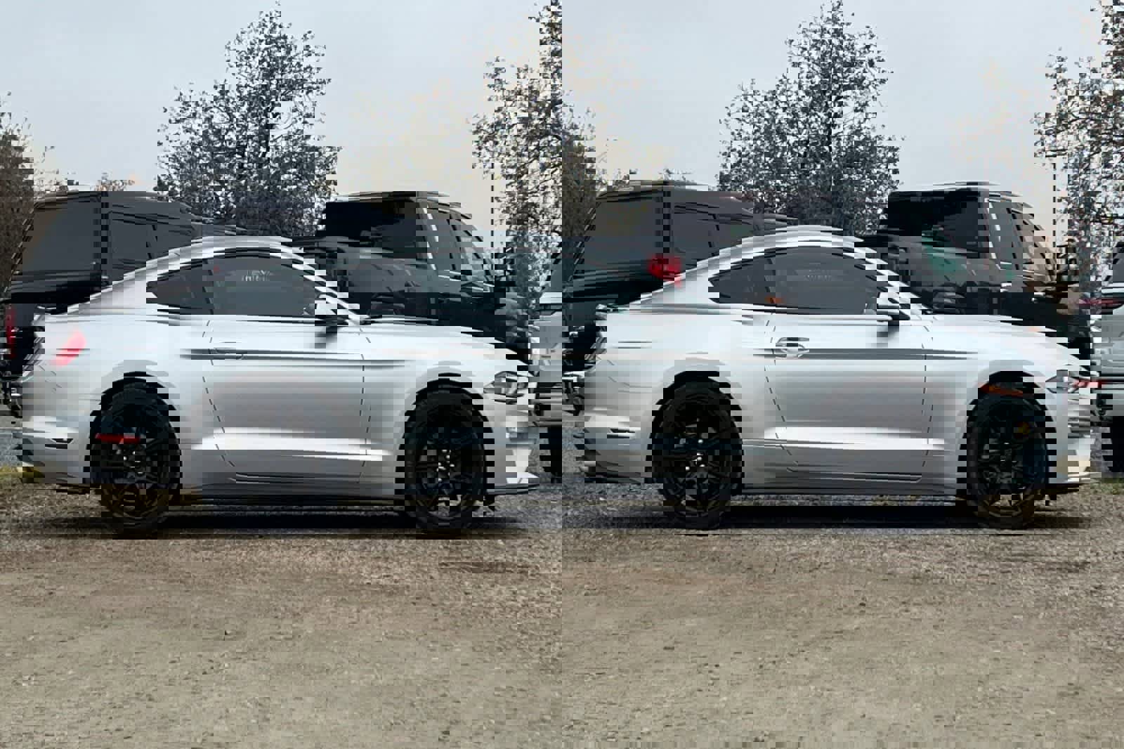 Used 2018 Ford Mustang Coupe w/ Equipment Group 101A image 9