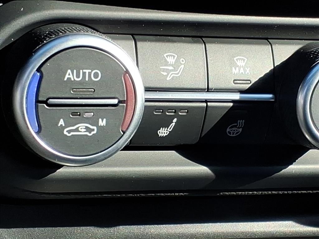 New 2026 Alfa Romeo Giulia w/ Driving Assist Package image 21