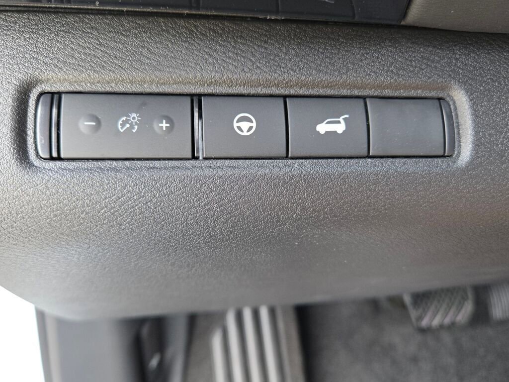 New 2026 Nissan Pathfinder SV w/ Cargo Package AWD/4WD image 23