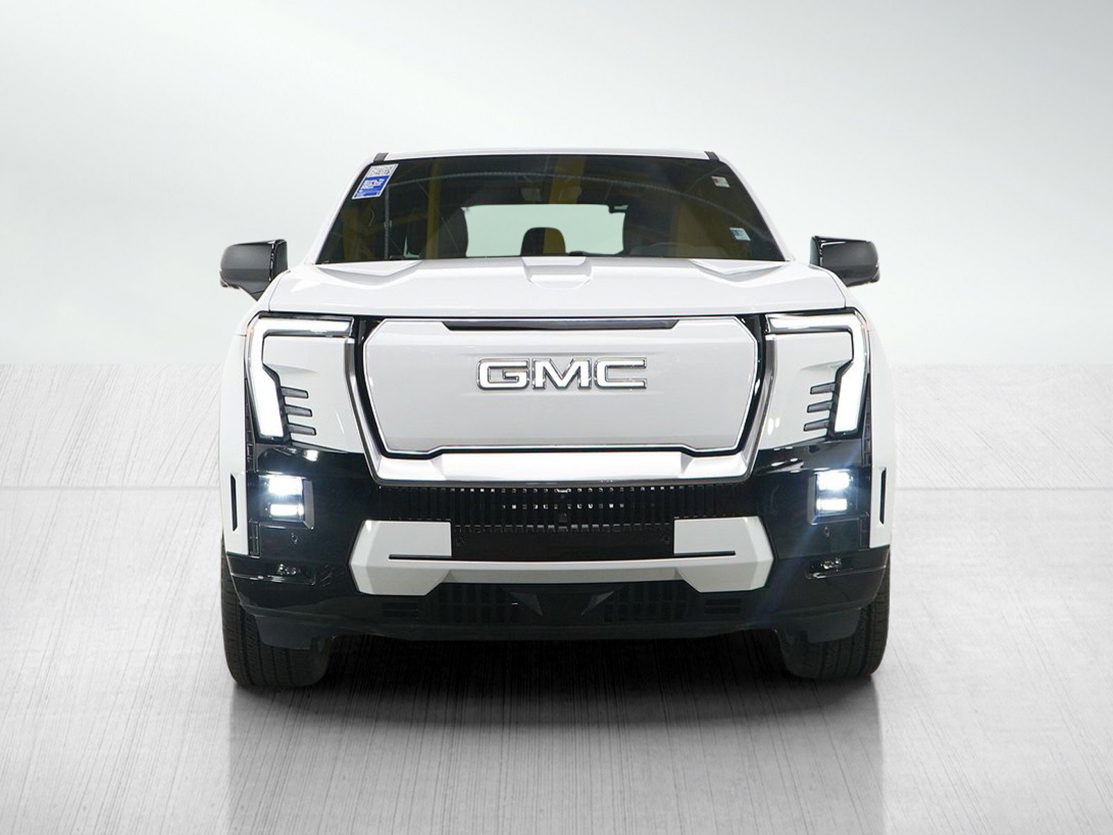 Used 2025 GMC Sierra EV Denali AWD/4WD image 8