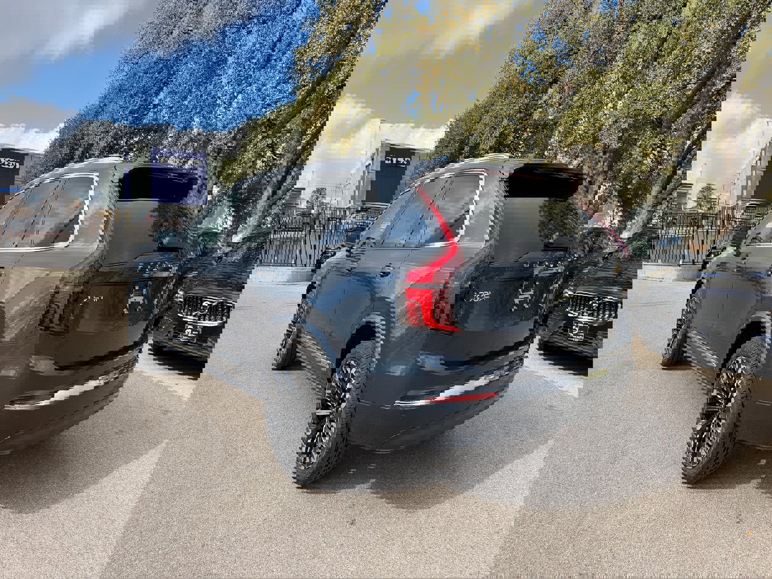 New 2026 Volvo XC90 B6 Ultra w/ Protection Package image 4