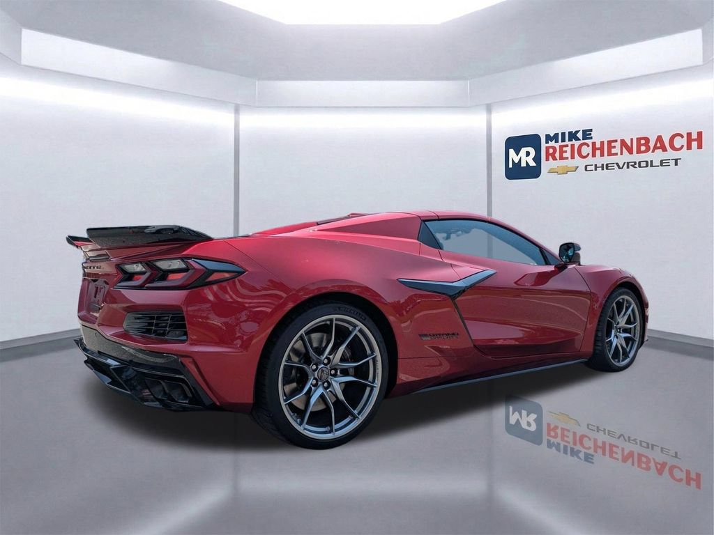 New 2027 Chevrolet Corvette Grand Sport w/ Z52 Sport Performance Package RWD image 5
