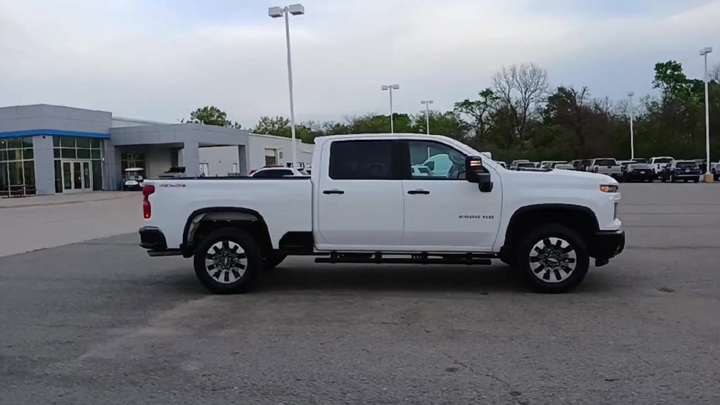 Certified 2025 Chevrolet Silverado 2500 Custom w/ Custom Convenience Package image 9
