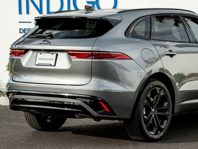 Certified 2025 Jaguar F-PACE R-Dynamic S AWD/4WD image 7