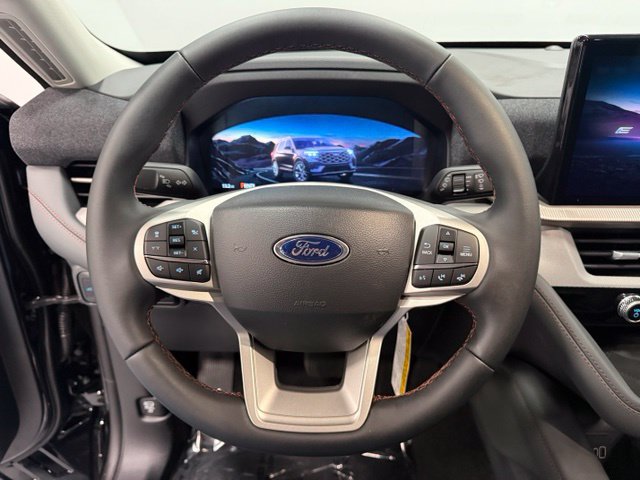 New 2026 Ford Explorer Active RWD image 13