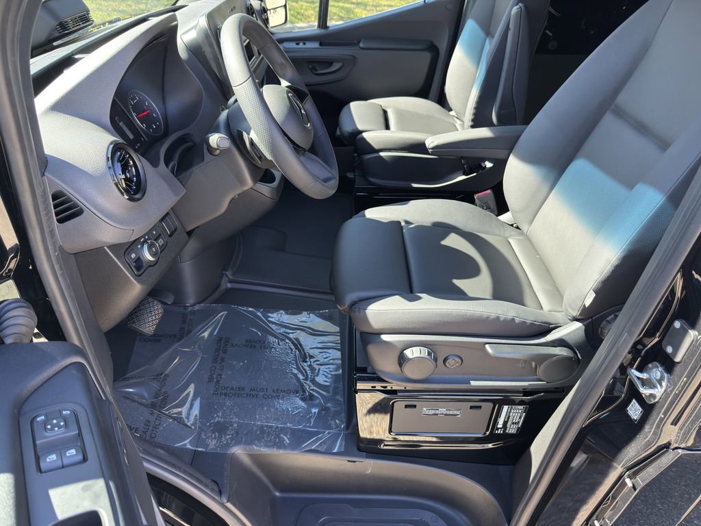 New 2026 Mercedes-Benz Sprinter 2500 image 9