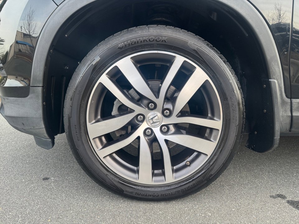 Used 2016 Honda Pilot Elite image 31