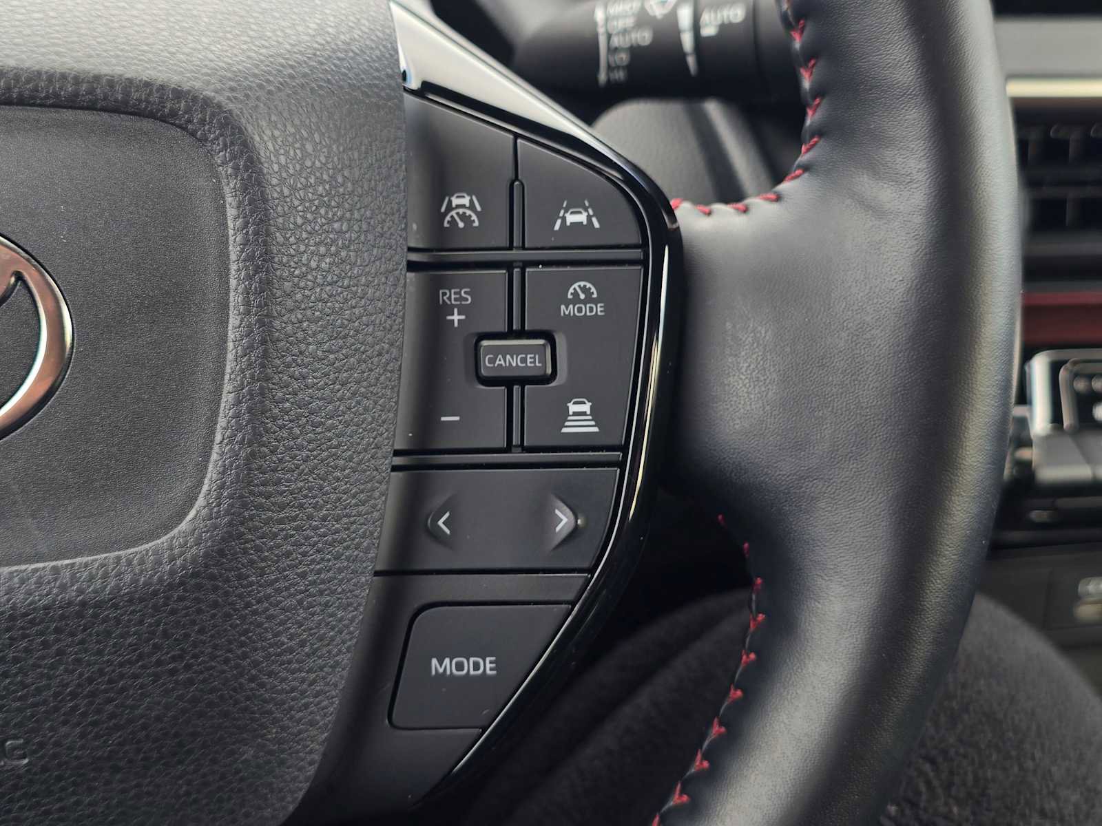 Used 2023 Toyota Prius Prime Premium image 33