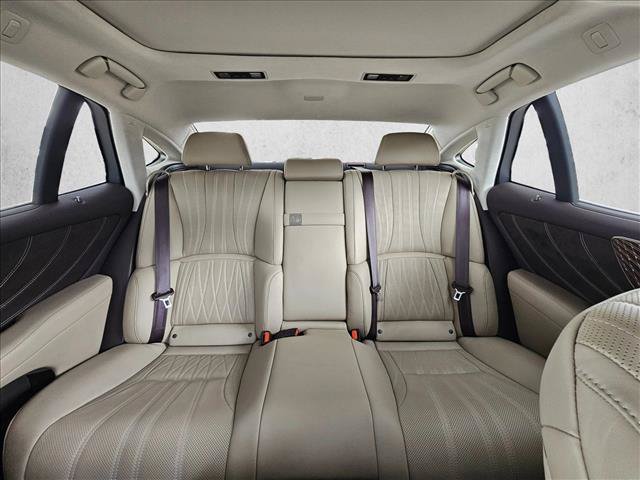 Used 2018 Lexus LS 500 w/ Interior Upgrade Package RWD image 15