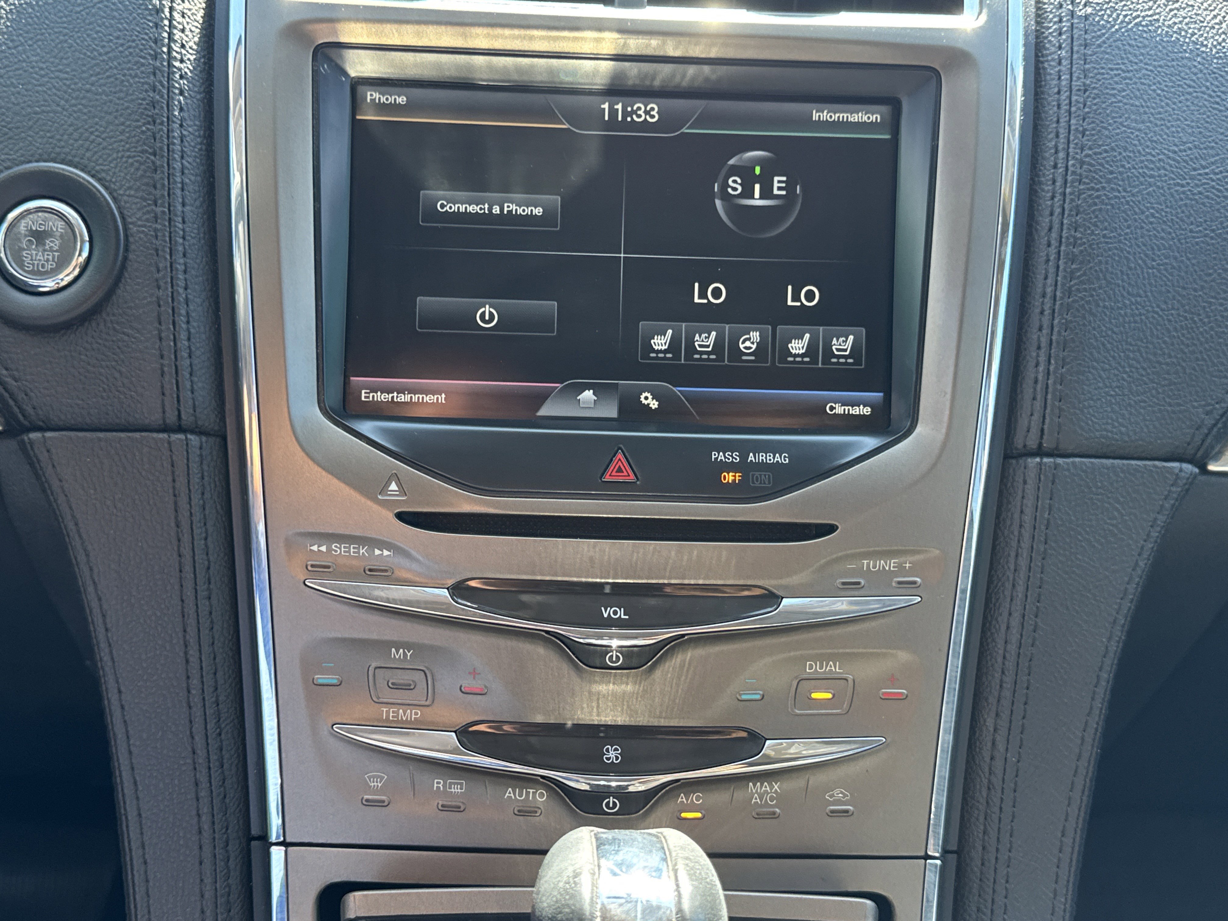 Used 2014 Lincoln MKX FWD w/ Equipment Group 101A image 17