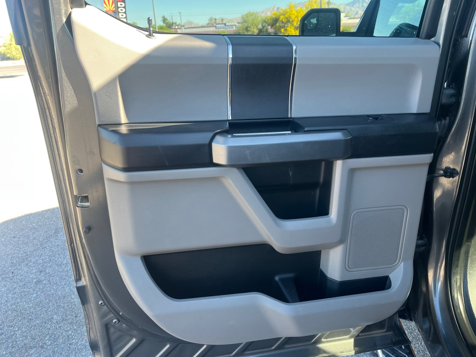 Used 2016 Ford F150 XLT image 16