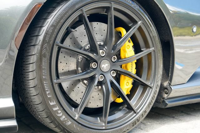 Used 2020 Ferrari 812 Superfast RWD image 46