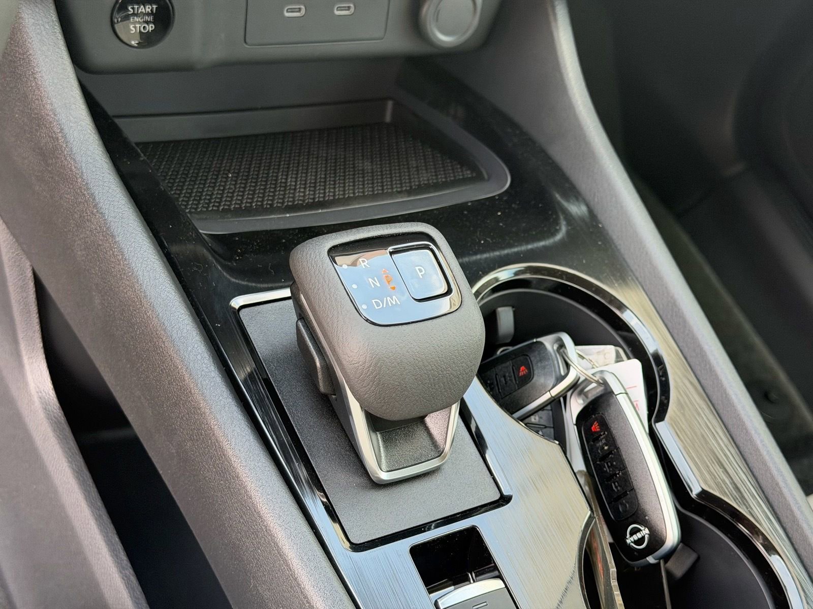 New 2026 Nissan Rogue SV FWD image 27