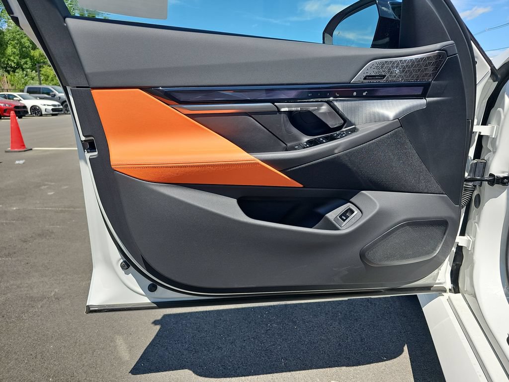 New 2027 BMW M5 AWD/4WD image 20