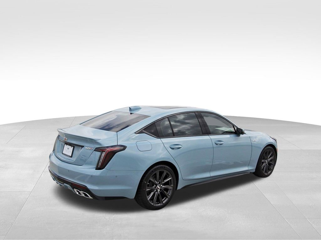 New 2026 Cadillac CT5 V image 4