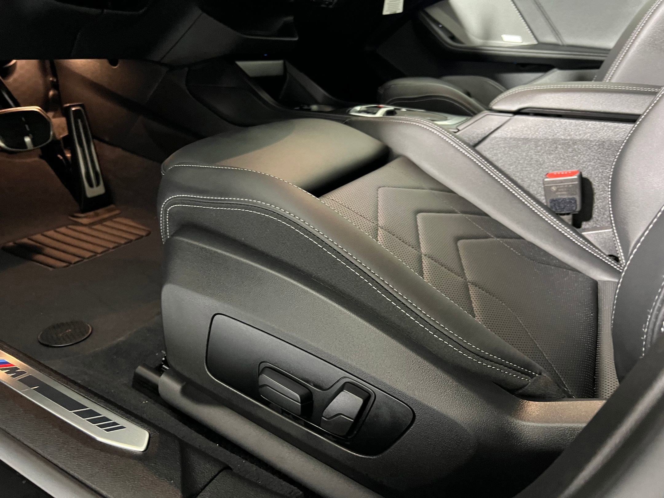 Used 2025 BMW M235i xDrive w/ Premium Package AWD/4WD image 13