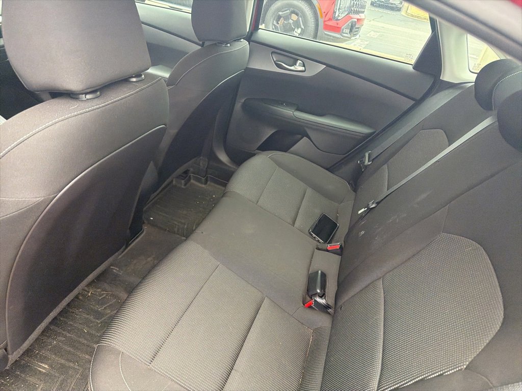 Used 2021 Kia Forte LXS image 8