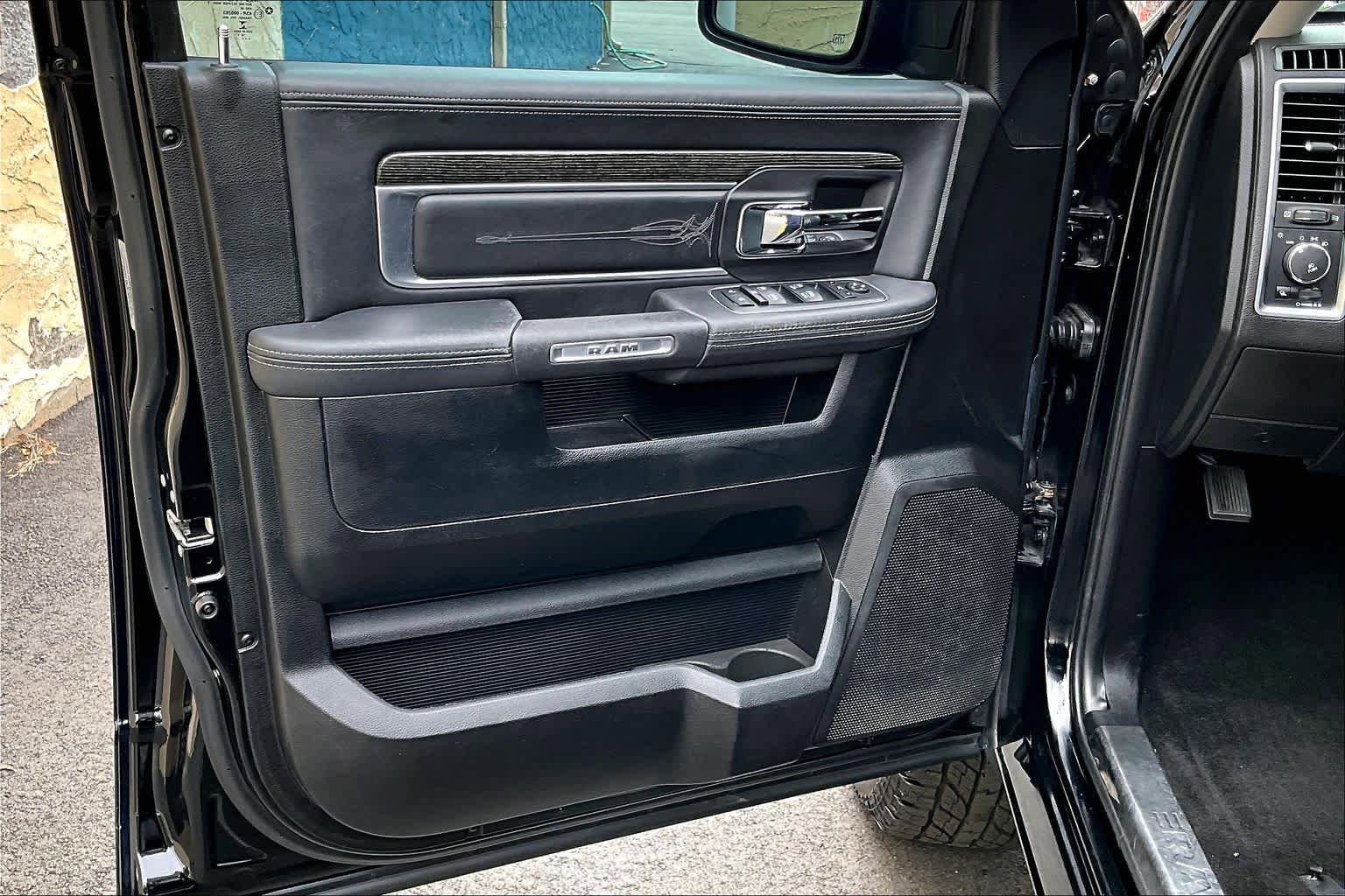Used 2015 RAM 1500 Limited AWD/4WD image 21