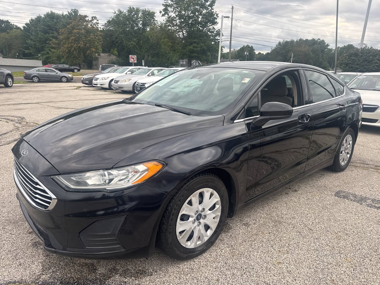Used 2019 Ford Fusion S FWD image 24