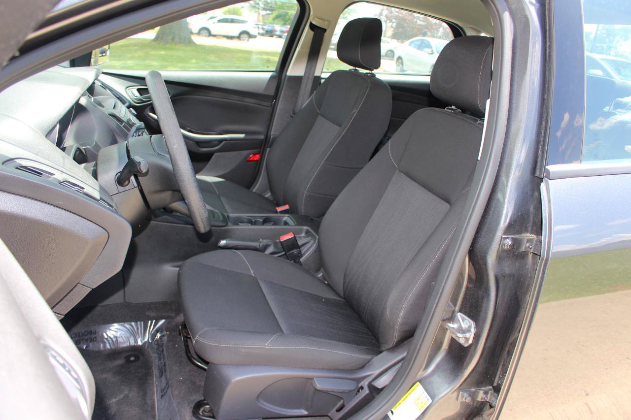 Used 2016 Ford Focus S FWD image 15