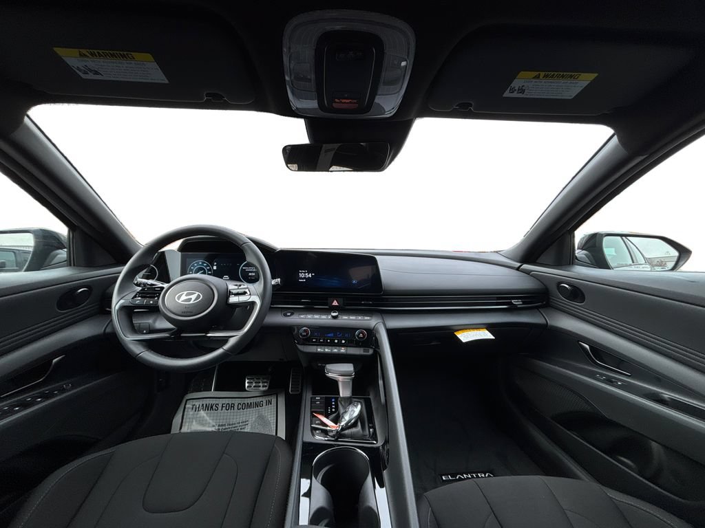 New 2026 Hyundai Elantra SEL FWD image 9