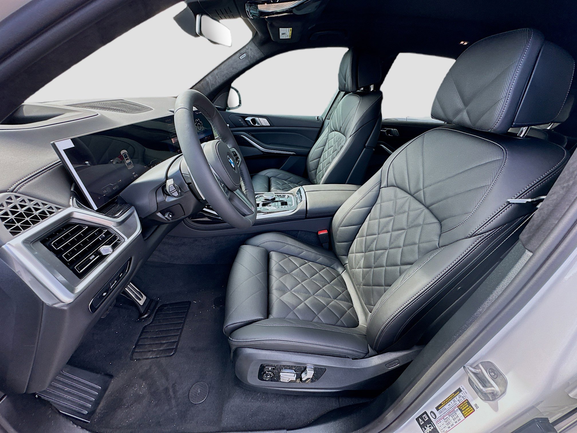 New 2026 BMW X7 xDrive40i w/ M Sport Package image 14