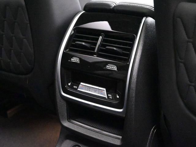 Used 2024 BMW ALPINA XB7 image 22