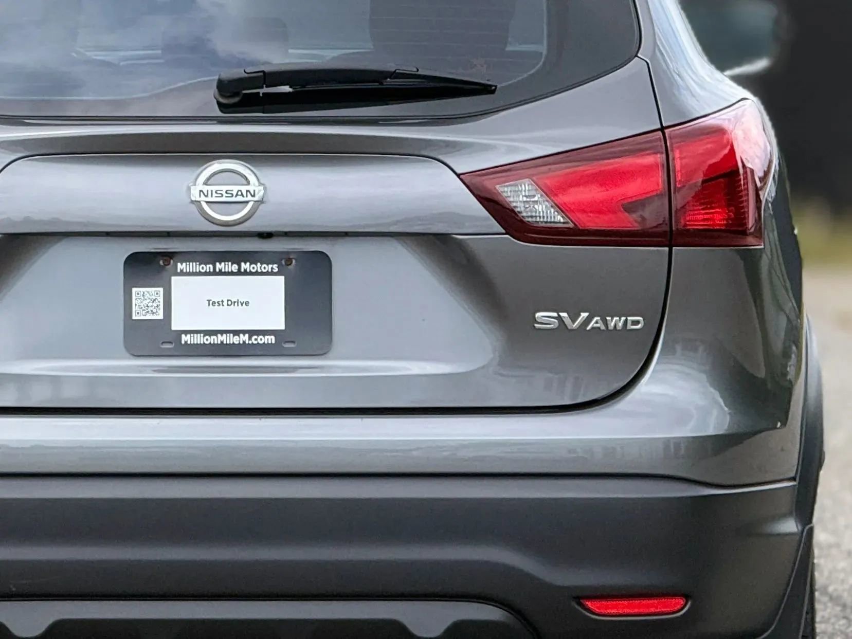 Used 2017 Nissan Rogue Sport SV w/ SV Premium Package AWD/4WD image 14