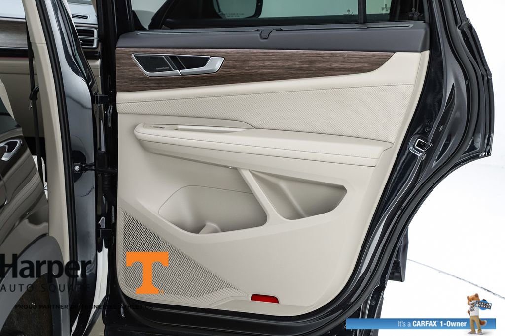 Used 2025 Volkswagen Atlas SEL Premium R-Line AWD/4WD image 30