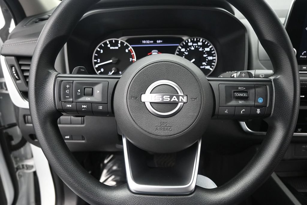 Used 2024 Nissan Rogue SV AWD/4WD image 32