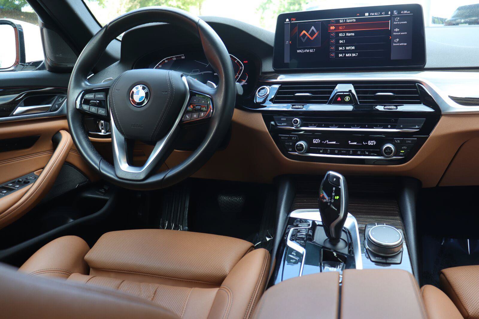 Used 2021 BMW 530i RWD image 26