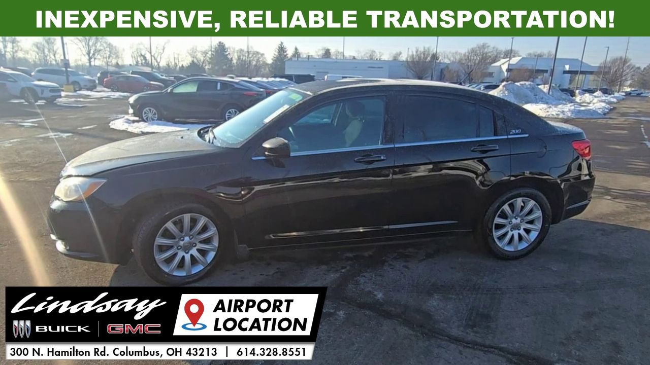 Used 2013 Chrysler 200 Touring FWD image 7