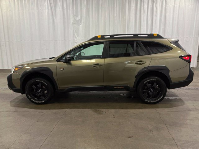 Used 2025 Subaru Outback Wilderness AWD/4WD image 8