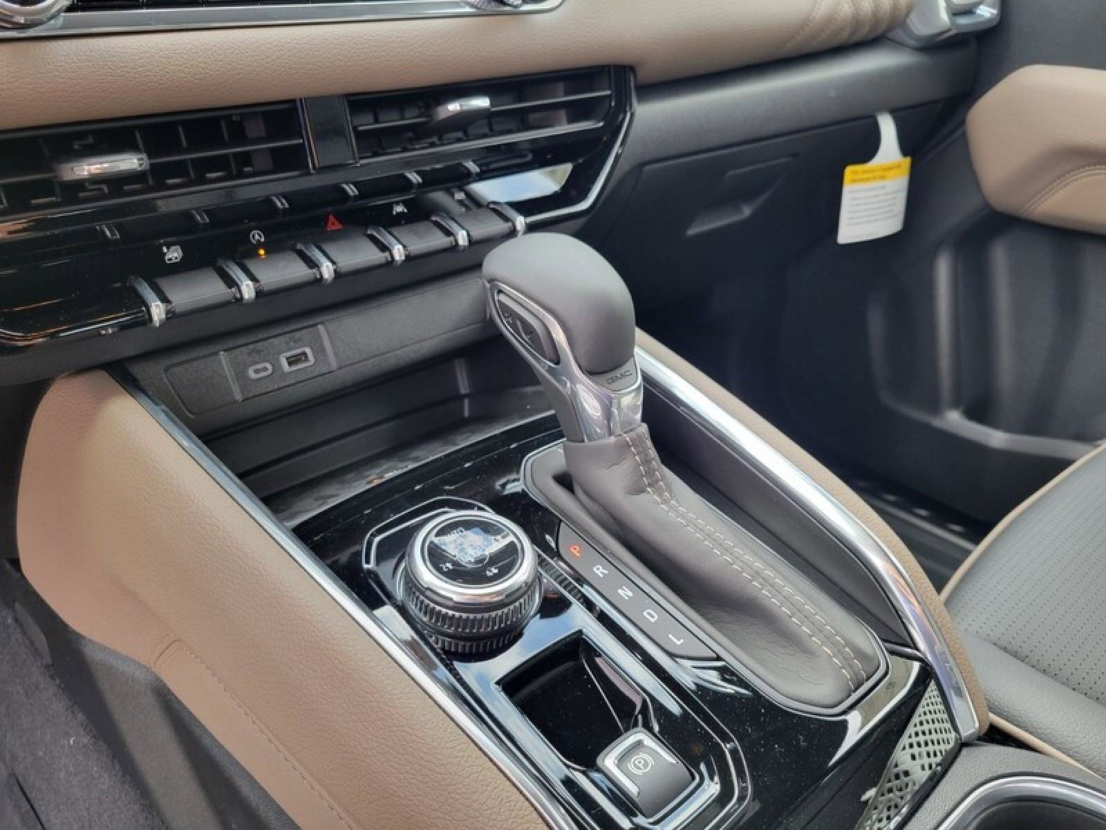 New 2026 GMC Canyon Denali image 21