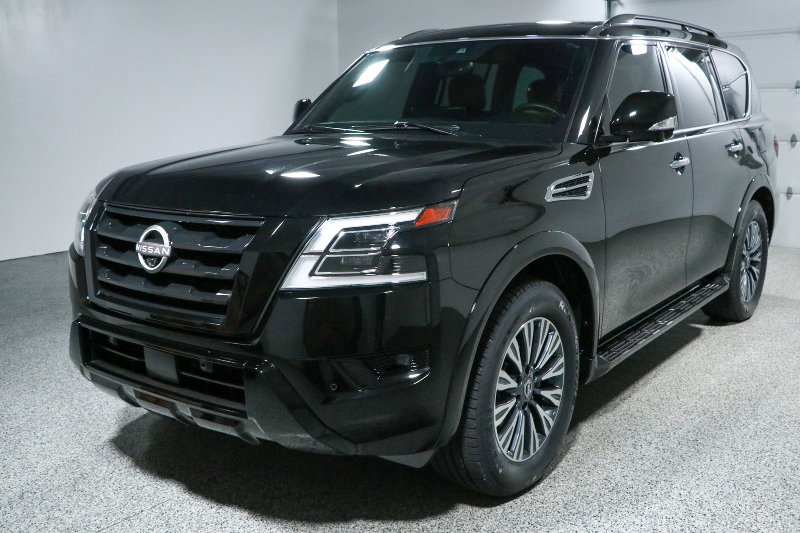 Used 2023 Nissan Armada SL w/ Midnight Edition Package AWD/4WD image 35