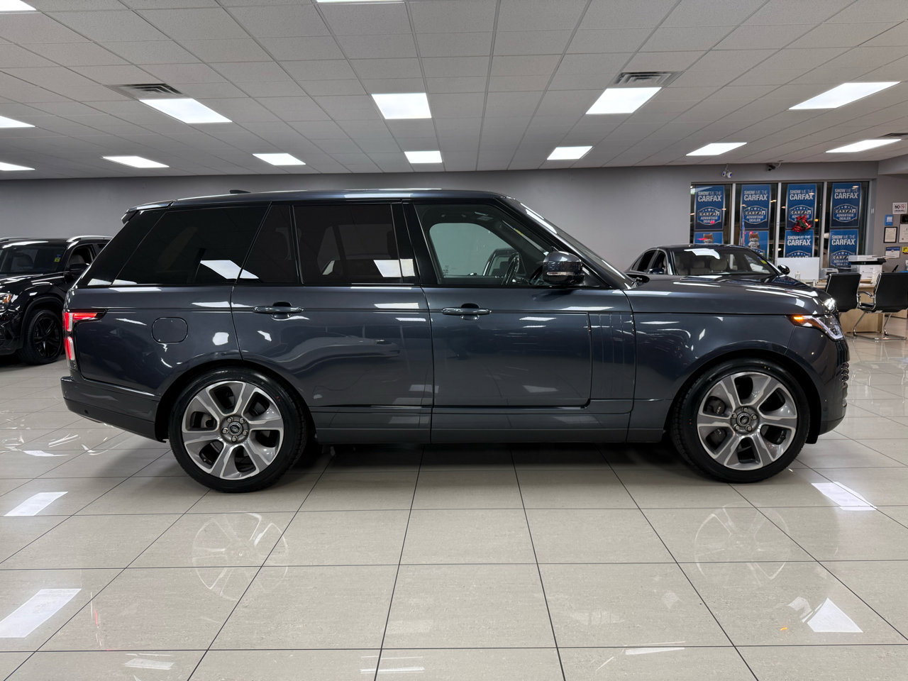 Used 2019 Land Rover Range Rover HSE image 5