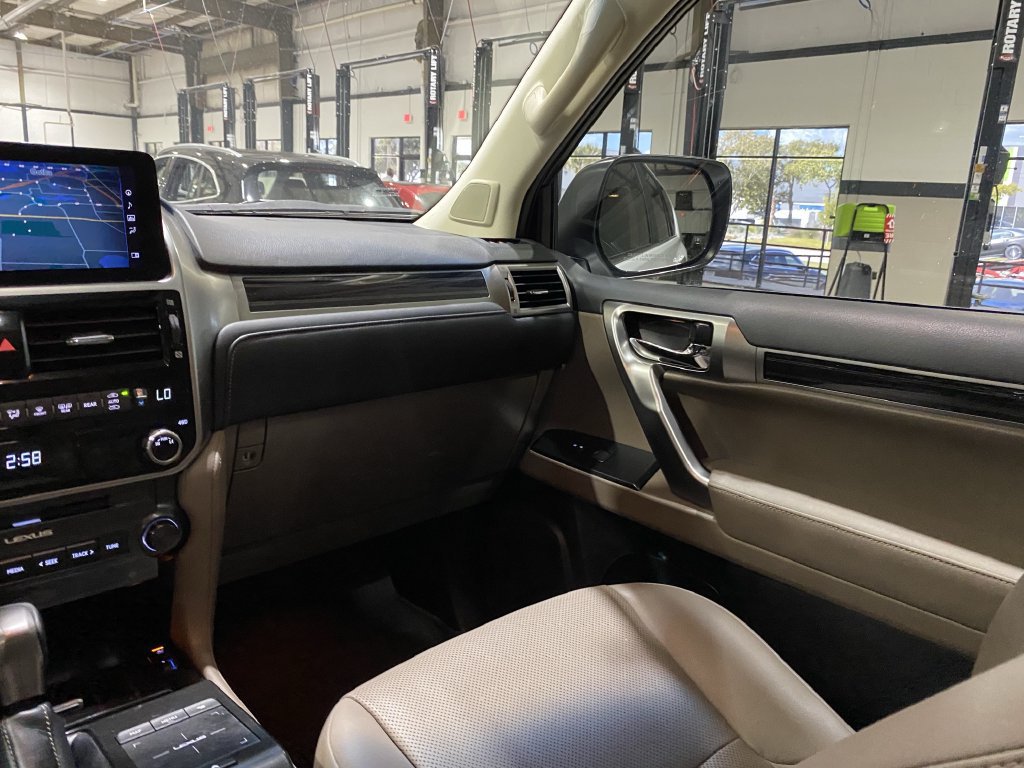 Used 2023 Lexus GX 460 Premium AWD/4WD image 4