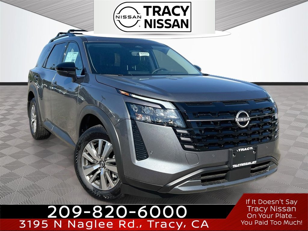 New 2026 Nissan Pathfinder SL w/ Cargo Package